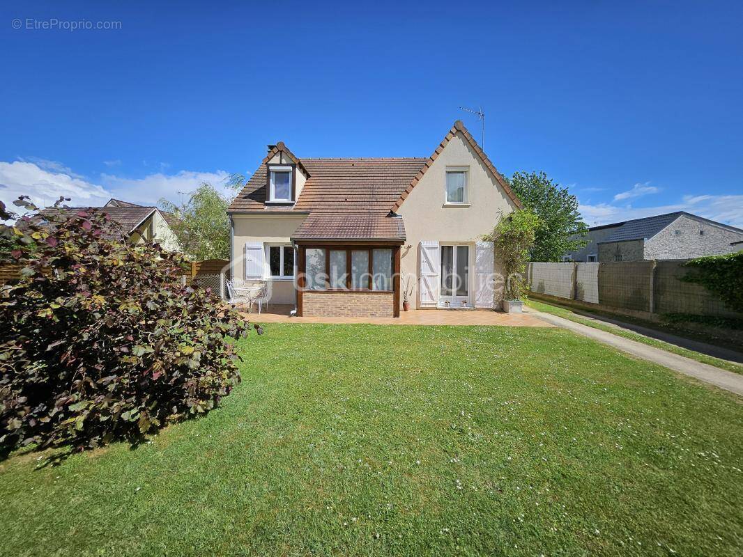Maison à MORIGNY-CHAMPIGNY