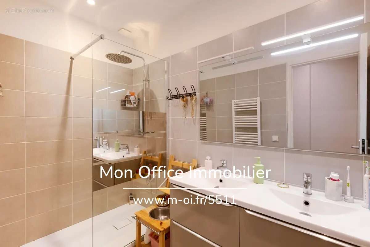 Appartement à MARSEILLE-8E