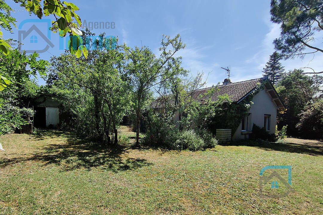 Maison à MEHUN-SUR-YEVRE