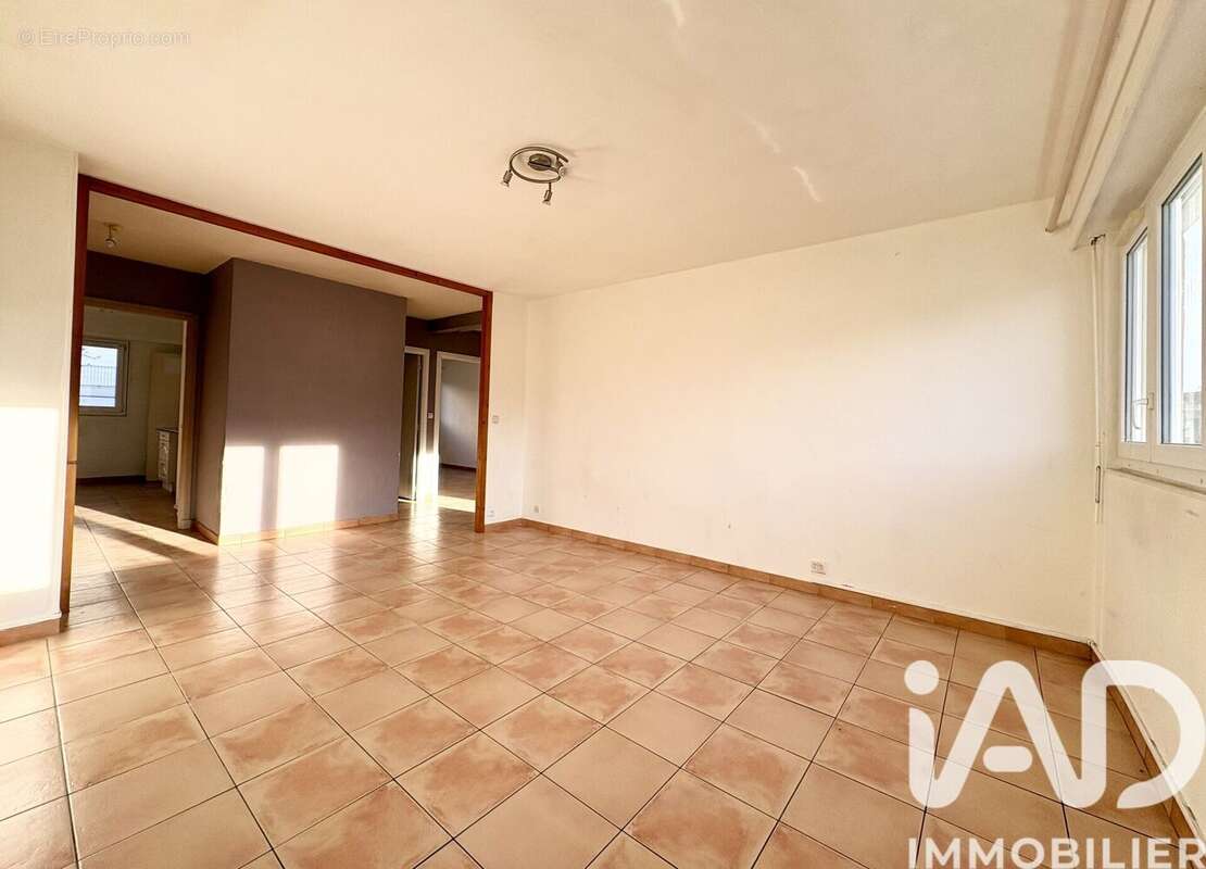 Photo 3 - Appartement à SAINT-ANDRE-LES-VERGERS