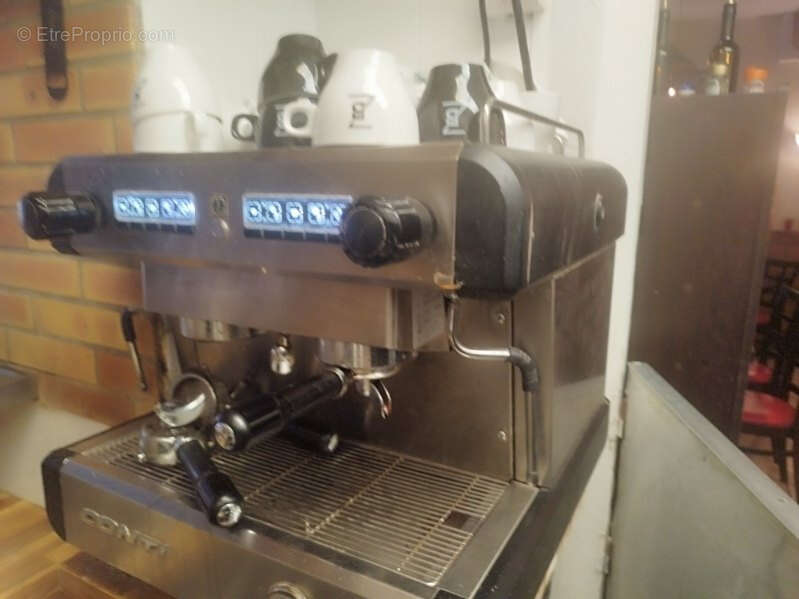 Commerce à PARIS-11E