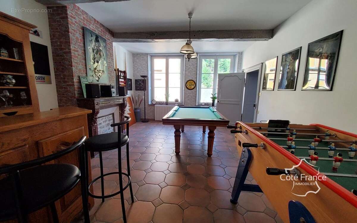 Maison à MONTHERME
