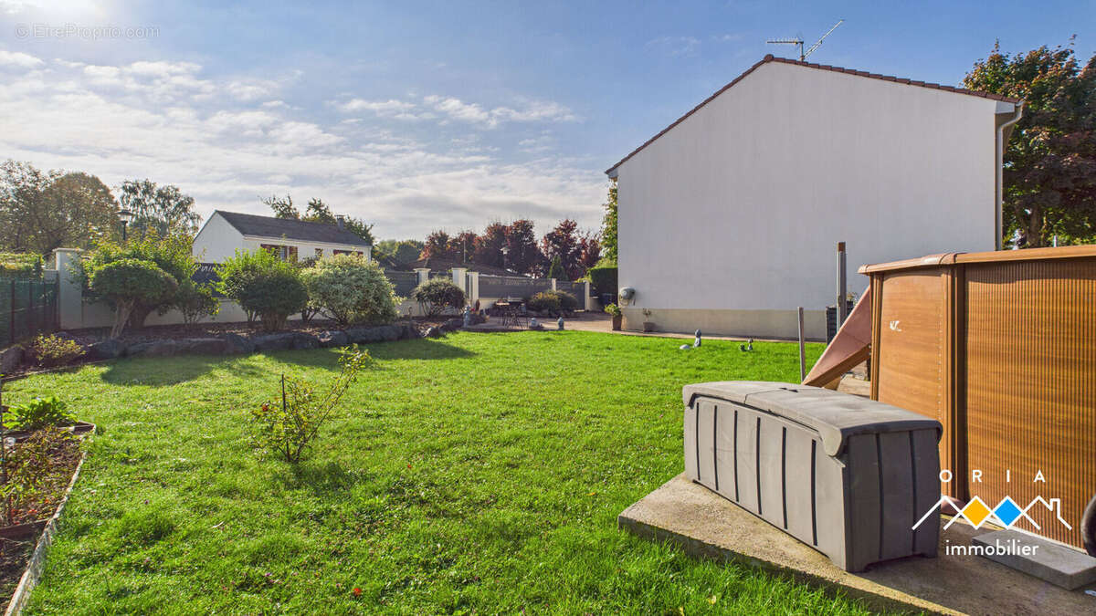 Maison à GONDREVILLE