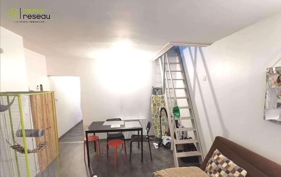 Appartement à COUSOLRE