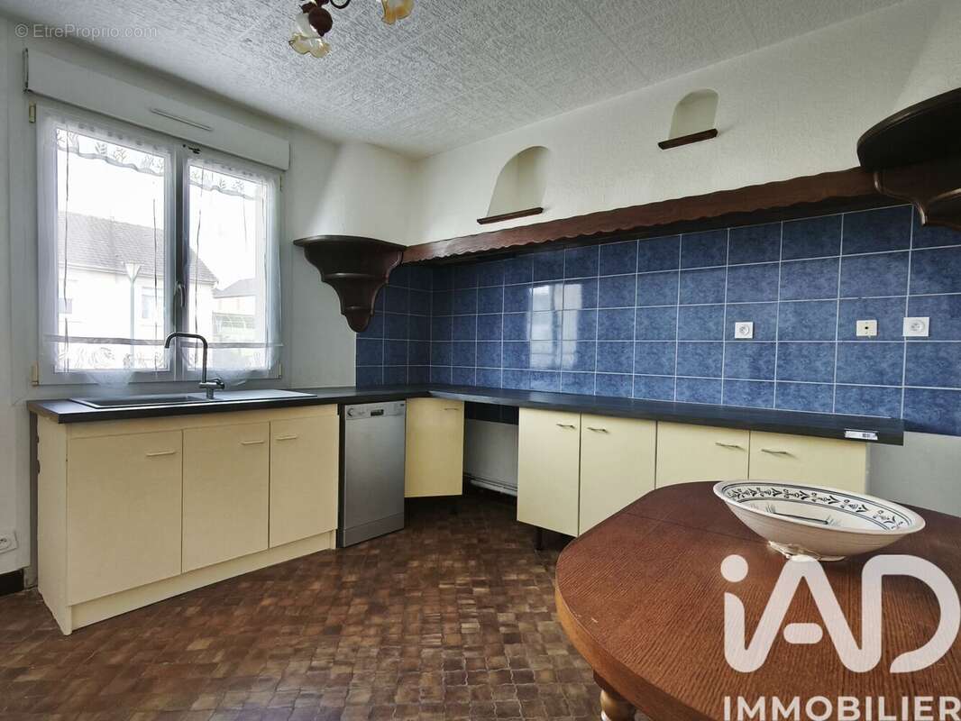 Photo 2 - Maison à VILLAINES-LA-JUHEL