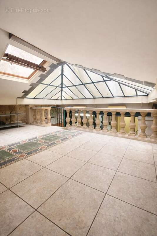 Appartement à PARIS-10E