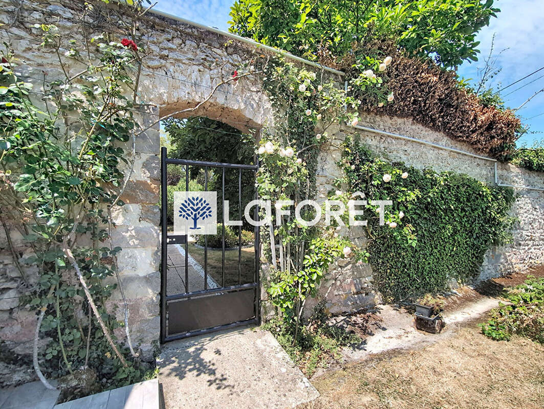 Maison briarde avec grange proche PROVINS - photo 17