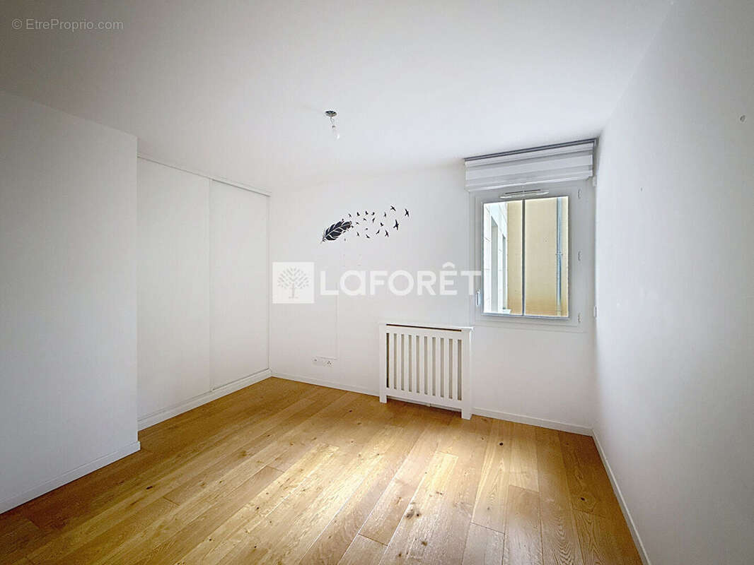 Appartement à LE PLESSIS-ROBINSON