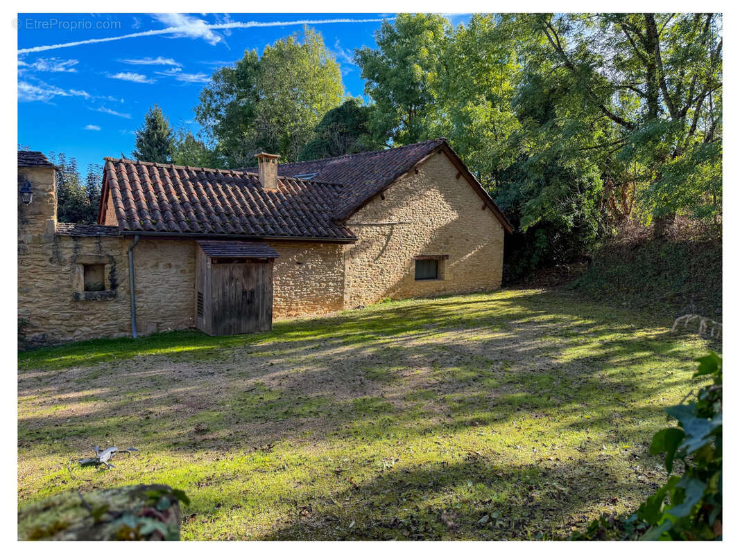 Maison à SAINT-AMAND-DE-COLY