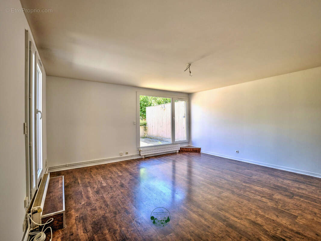 Photo 3 - Appartement à POISAT