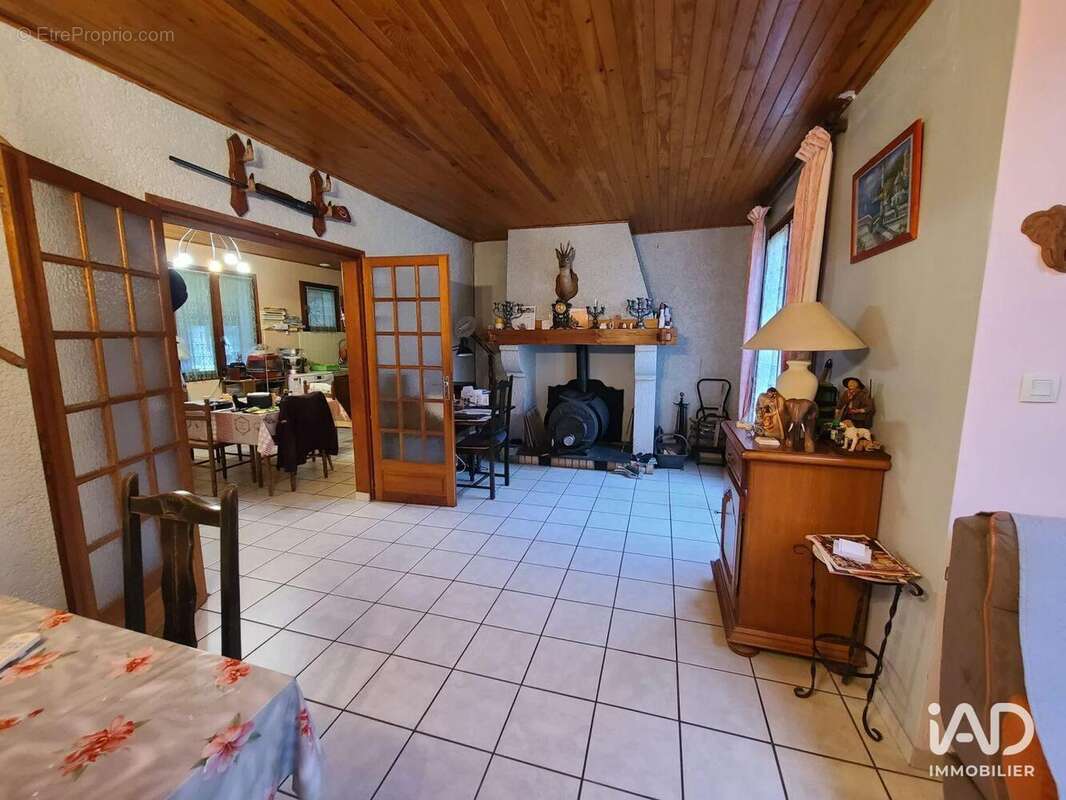 Photo 4 - Maison à LUXEY