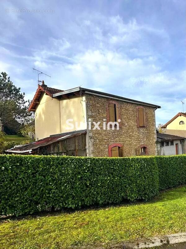 Maison à LONS-LE-SAUNIER