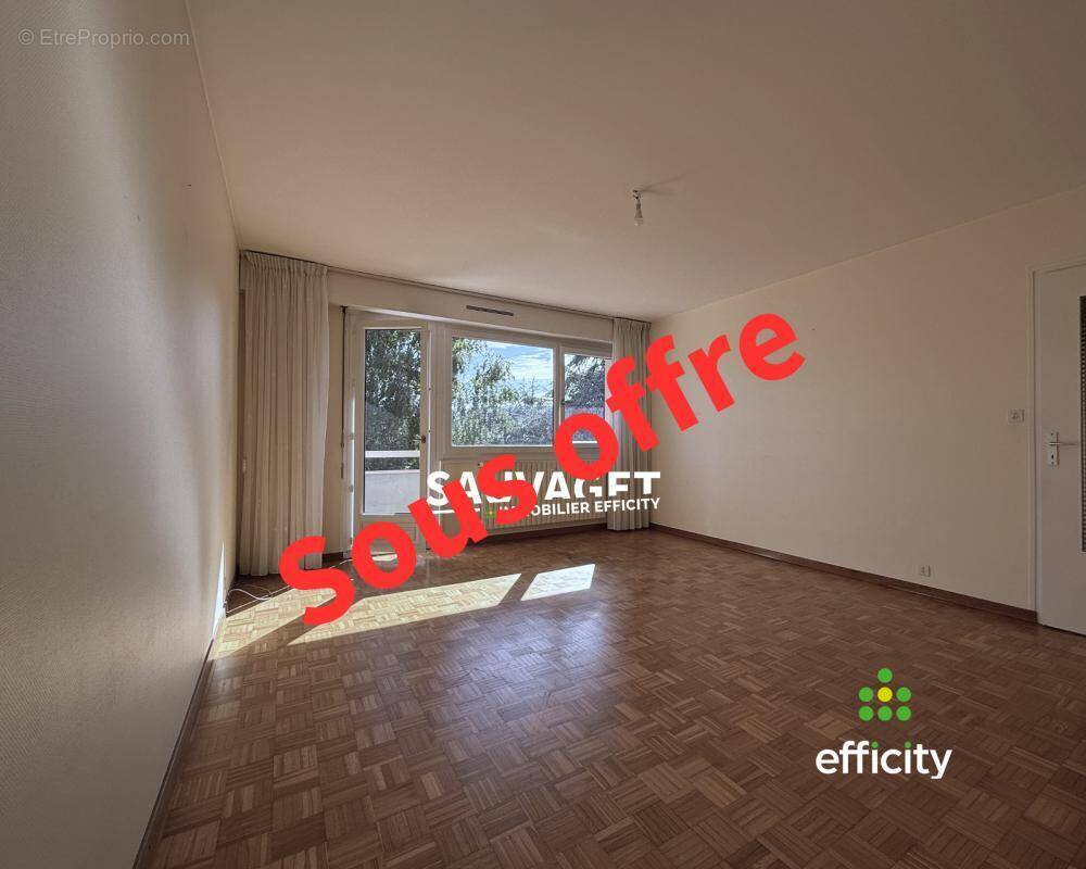 Appartement à REIGNIER