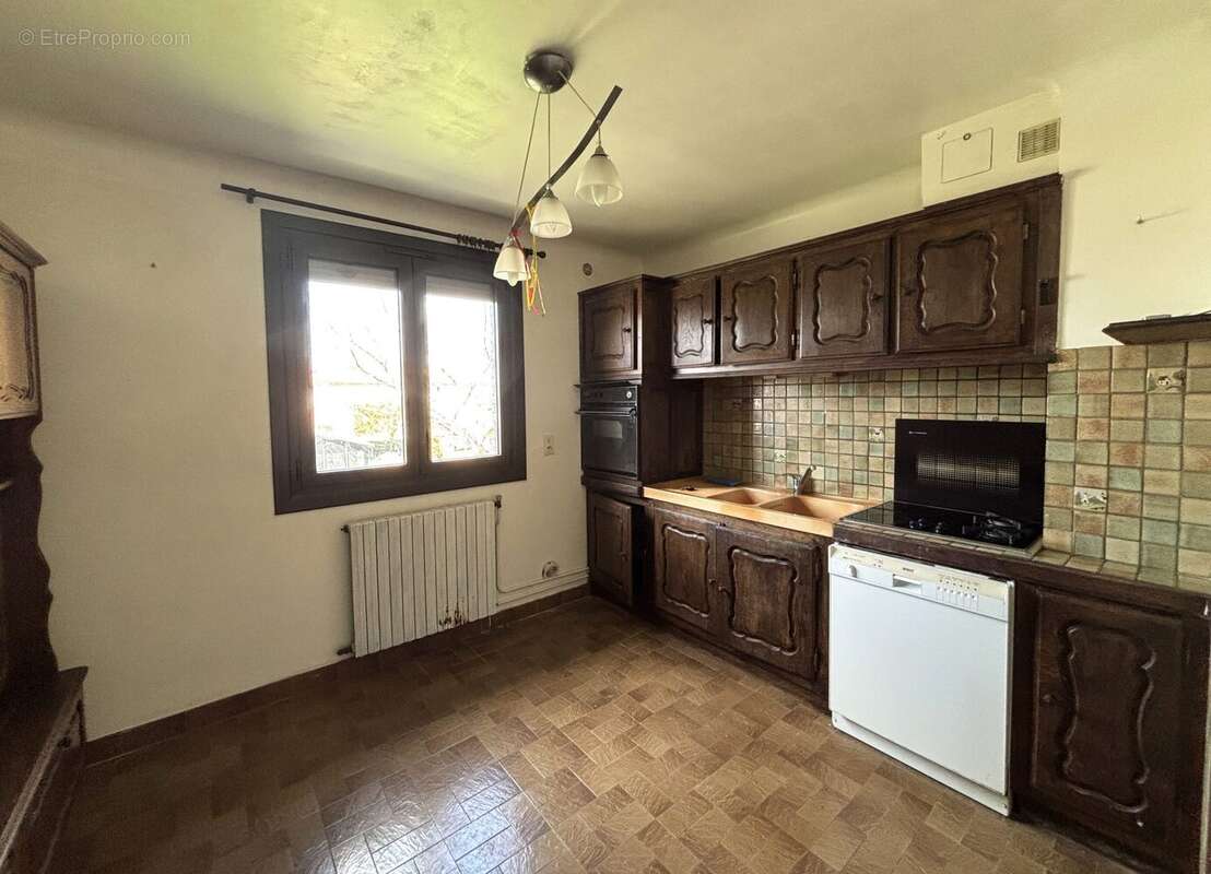 Maison à SALLES-ADOUR