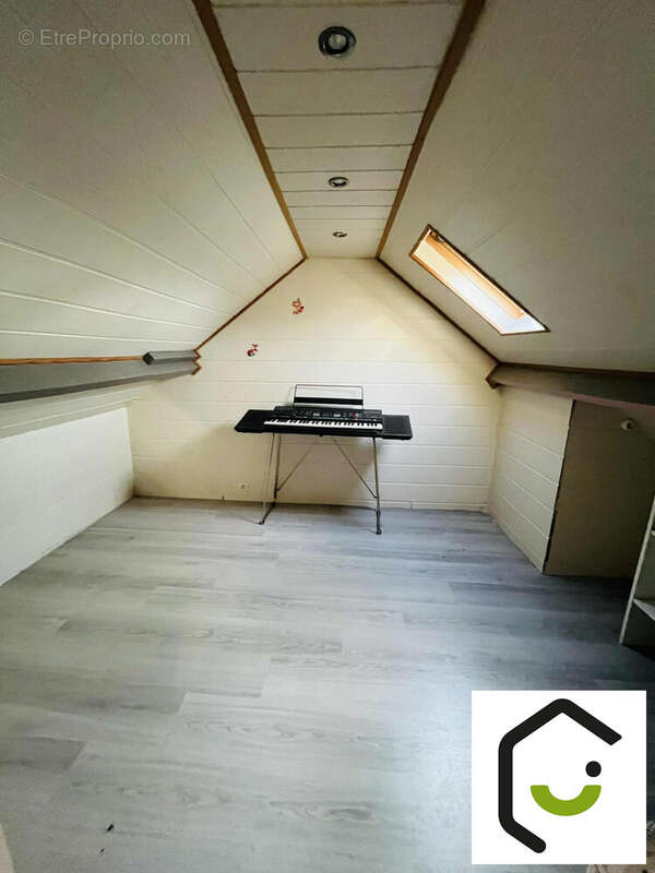 Maison 74 m² à Suzanne  - photo 5
