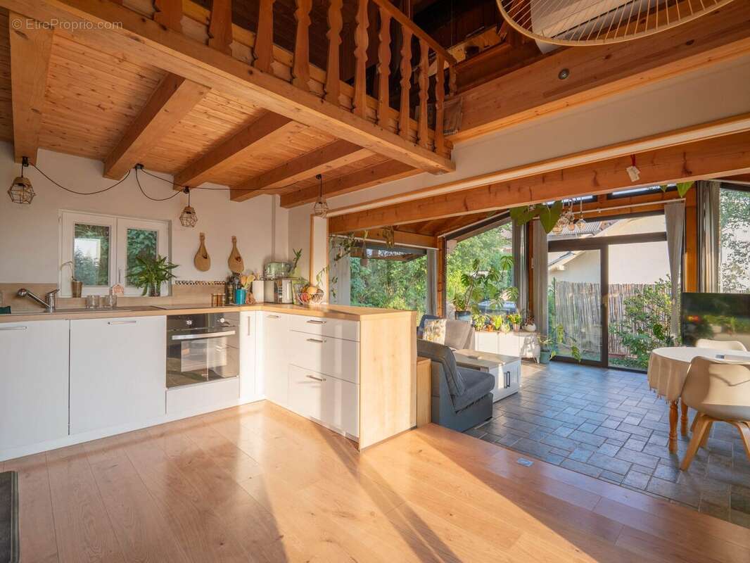 Maison 74 m² à Champanges  - photo 7