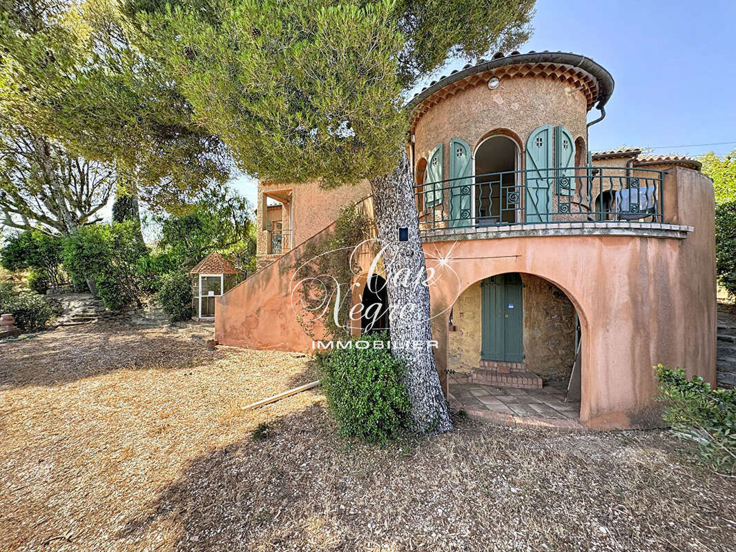 Charmante villa d'epoque avec vue mer panoramique - photo 3