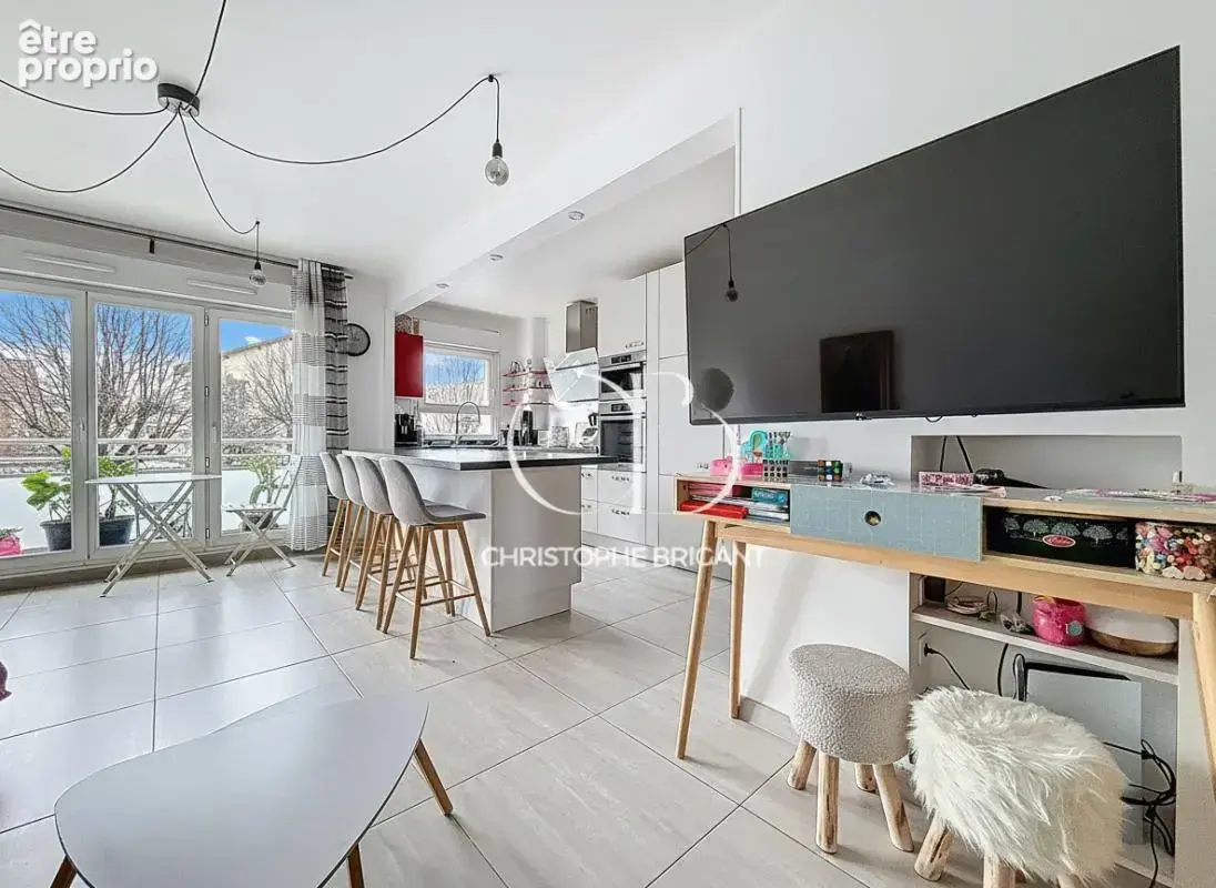 Appartement Villejuif  centre ville  3 pièces - photo 2