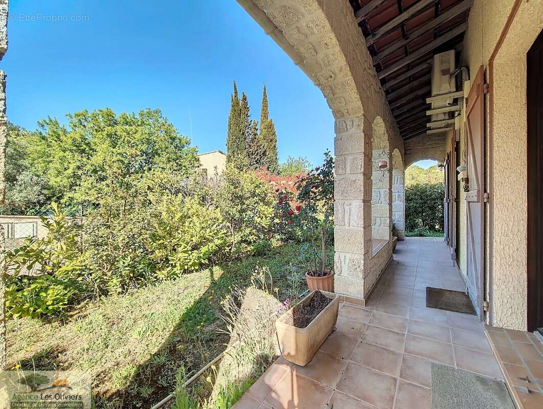 Maison à SAINT-GEORGES-D'ORQUES