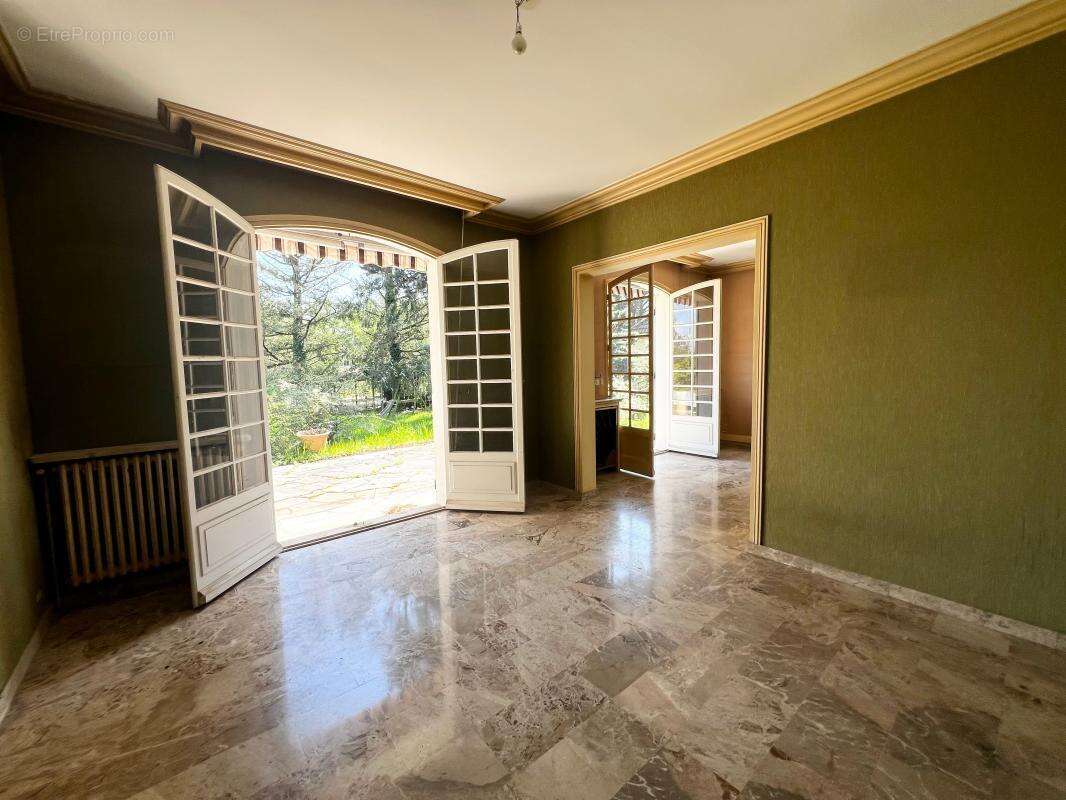 Maison à FRANCHEVILLE