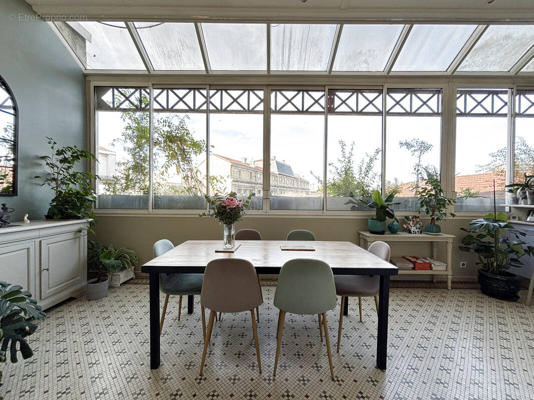 Appartement à BORDEAUX