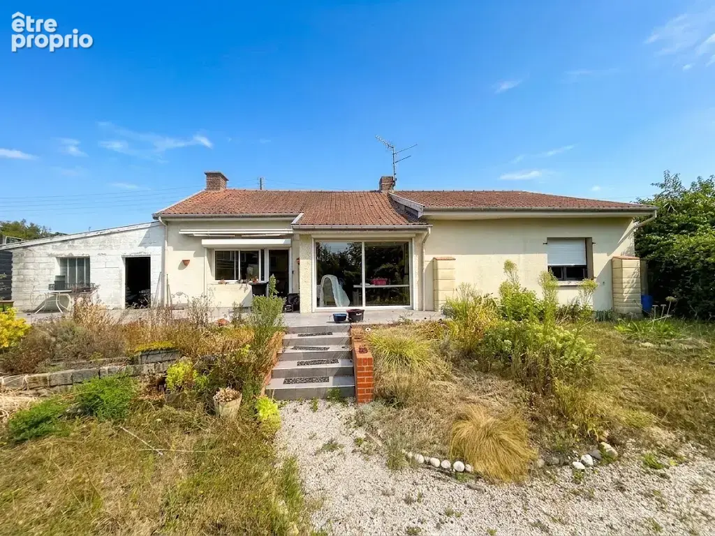Plain pied individuel situé proche des accès autoroutier, développant 95m2 environ !! - photo 13