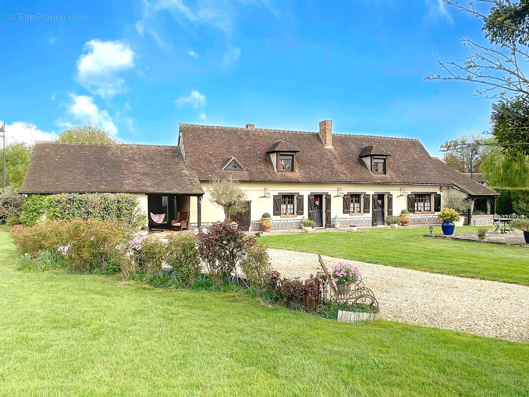 Maison à L'HOSMES