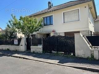 Maison à CHAMPIGNY-SUR-MARNE