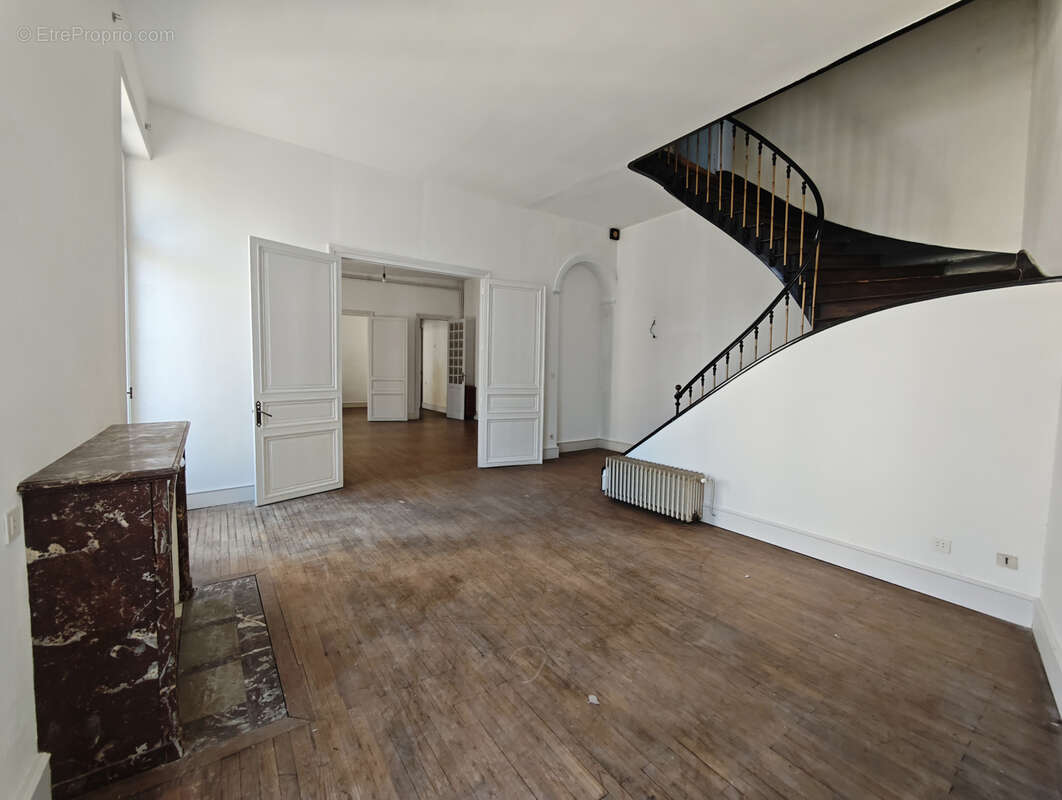 Appartement à CHATEAUNEUF-SUR-CHARENTE