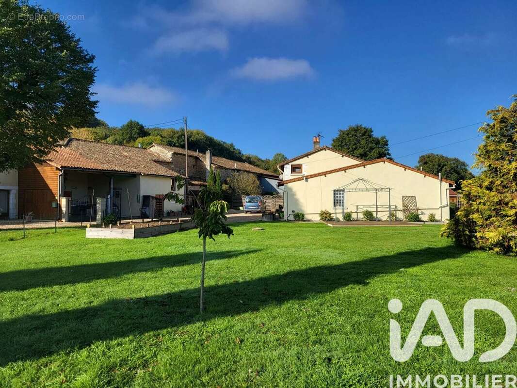 Photo 3 - Maison à MONTALEMBERT