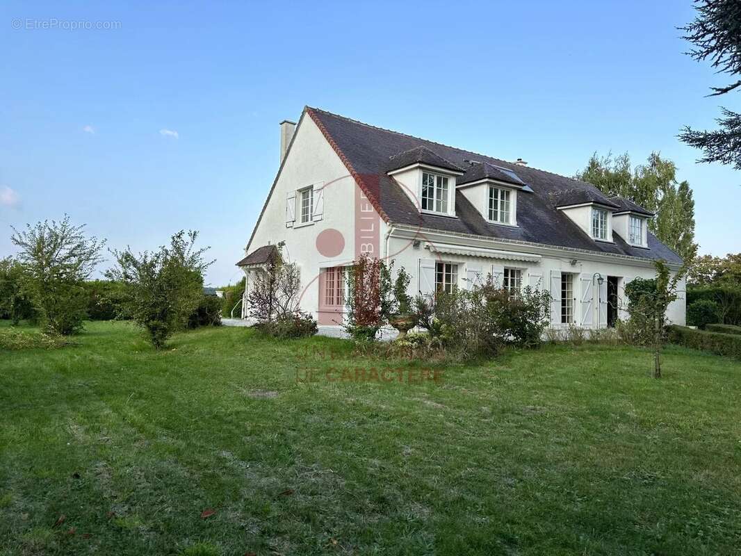 Maison à SAINT-MARTIN-EN-BIERE