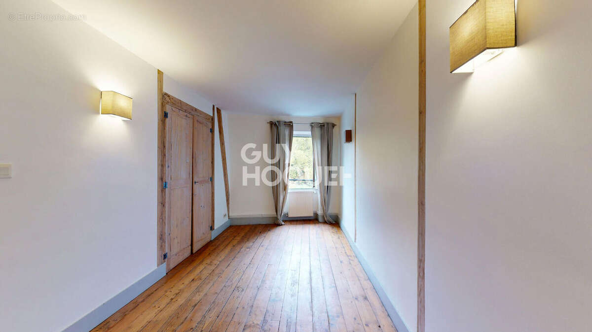 Appartement à AIX-LES-BAINS