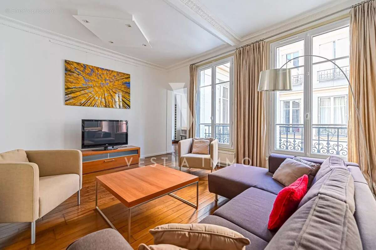Appartement à PARIS-17E