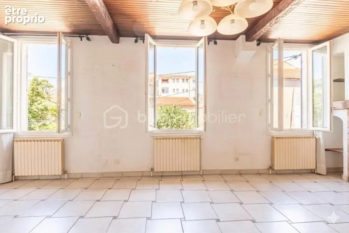 *** retour à la vente suite refus de prêt *** au coeur de la loubière *** t3/4 traversant à rénover avec terrasse *** - photo 5