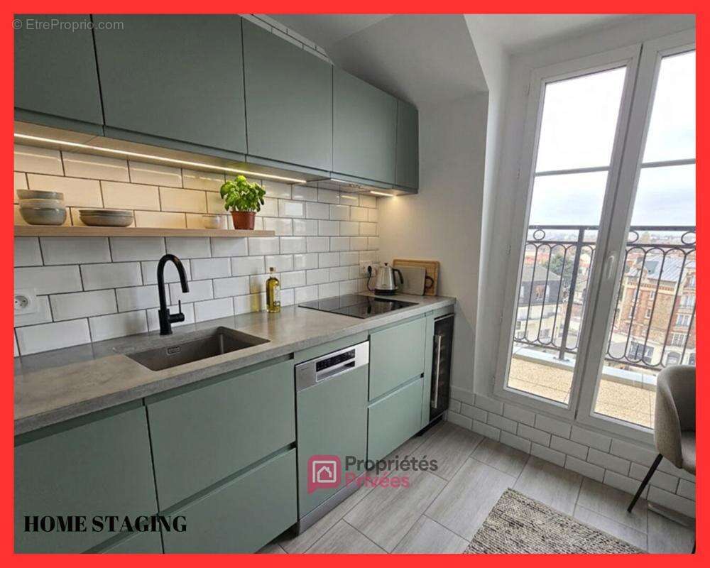Appartement à LES PAVILLONS-SOUS-BOIS