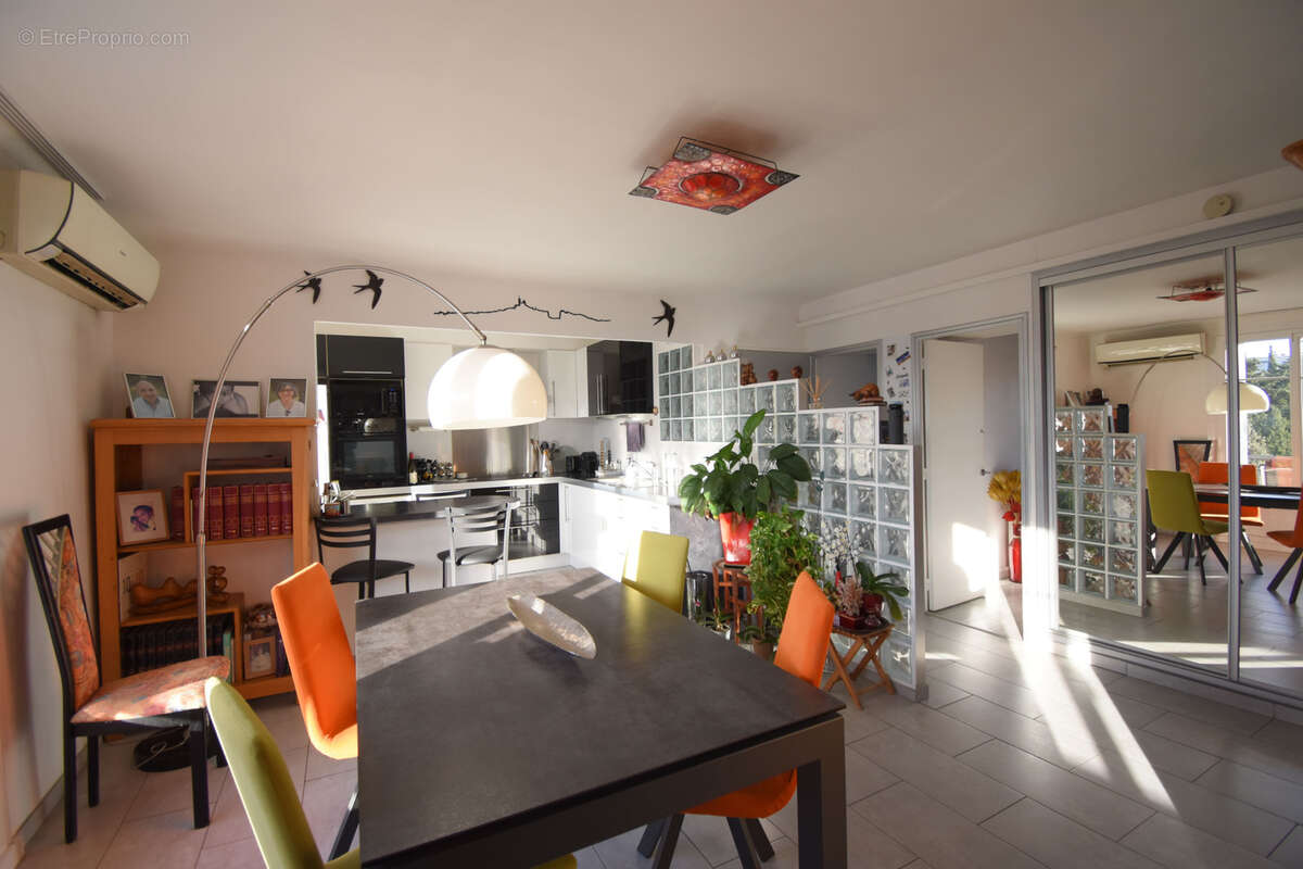 Appartement à MARSEILLE-12E
