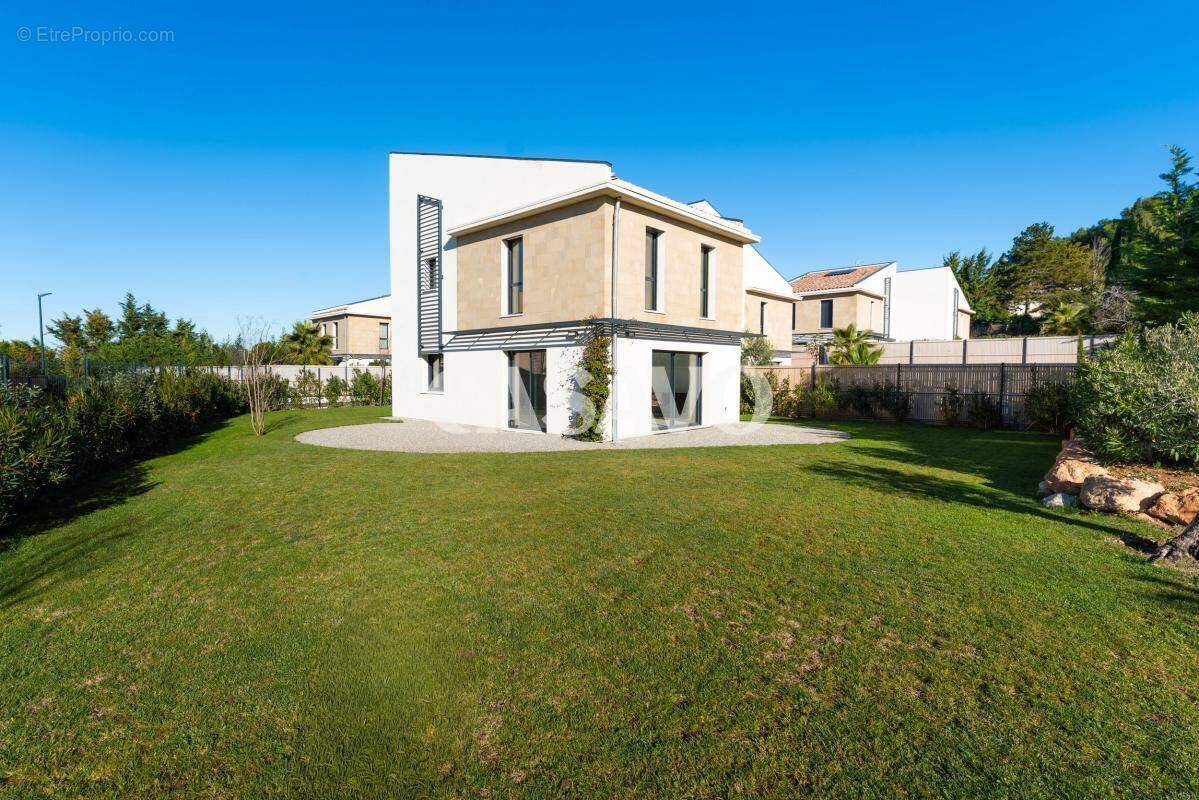 Maison à AIX-EN-PROVENCE