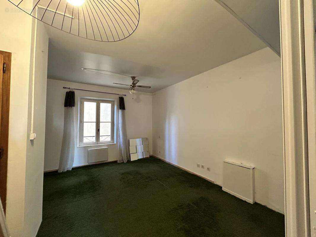 Appartement à MALLEMORT