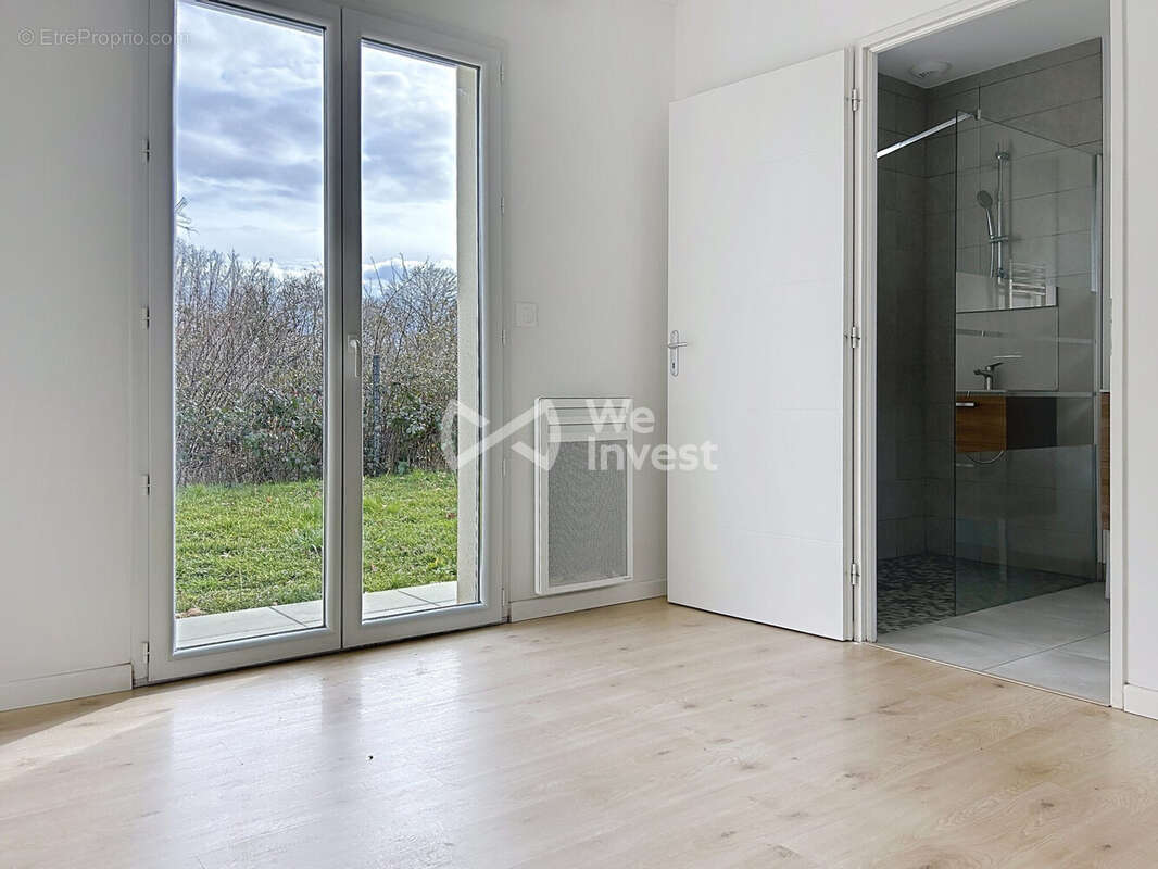 Maison à SERRES-CASTET