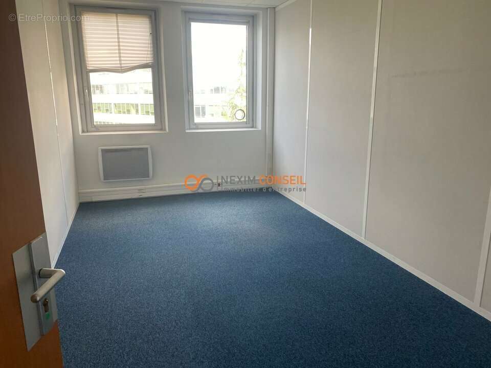 Commerce à COLOMBES