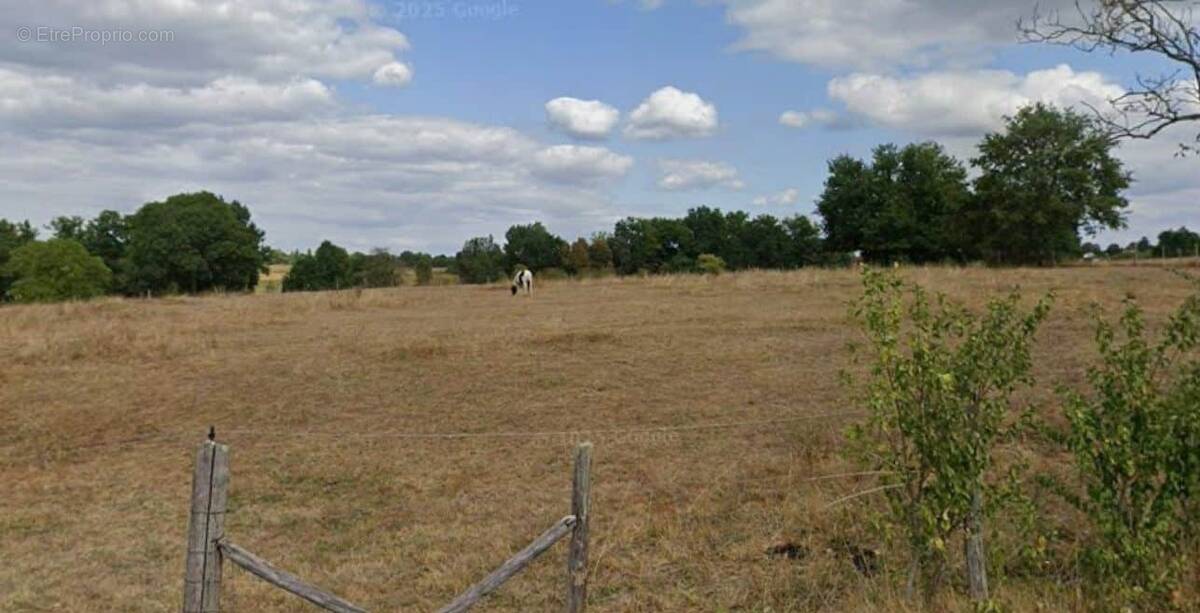 Terrain à PERIGUEUX