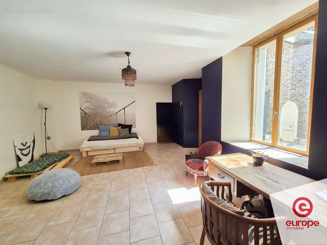 Maison à AVALLON