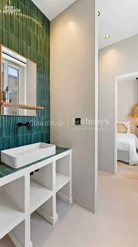 Appartement rénové de 68 m² avec terrasse au cœur de Saint-Tropez - photo 11