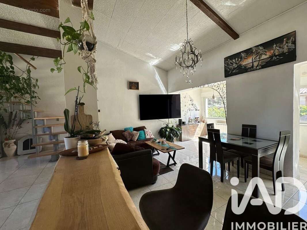 Photo 2 - Maison à SEPTEMES-LES-VALLONS
