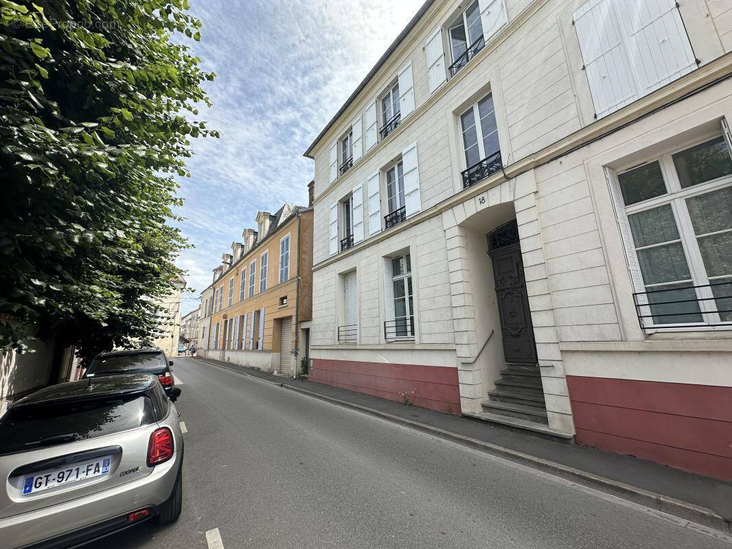 Commerce à COULOMMIERS