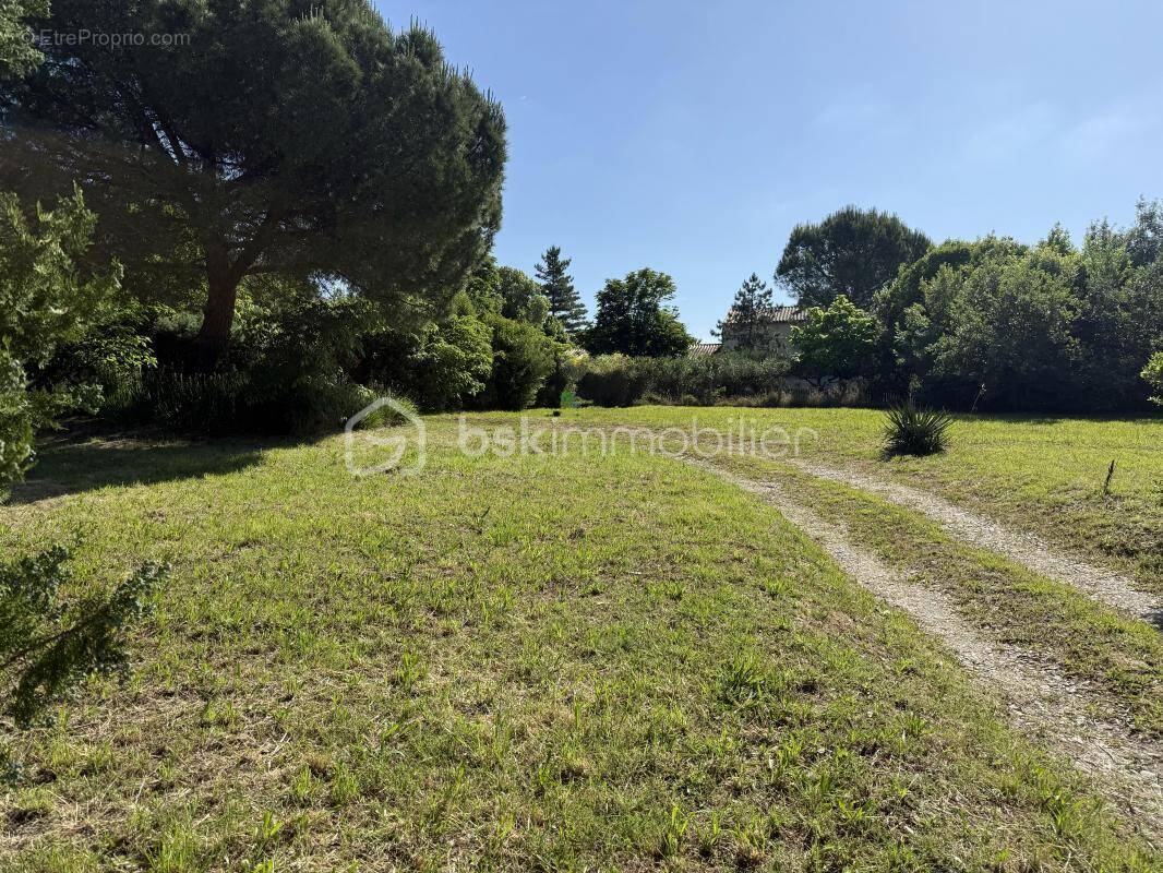 Terrain à CARDET