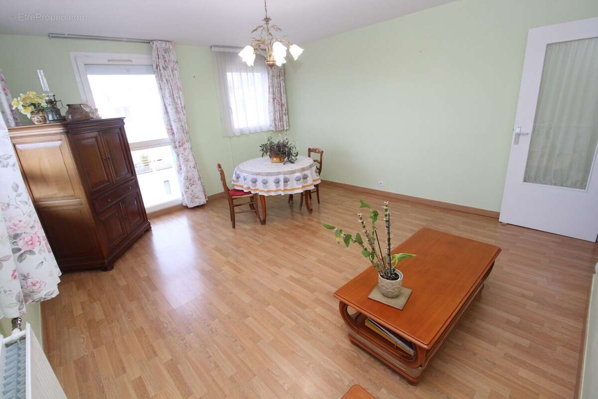 Appartement à GUYANCOURT