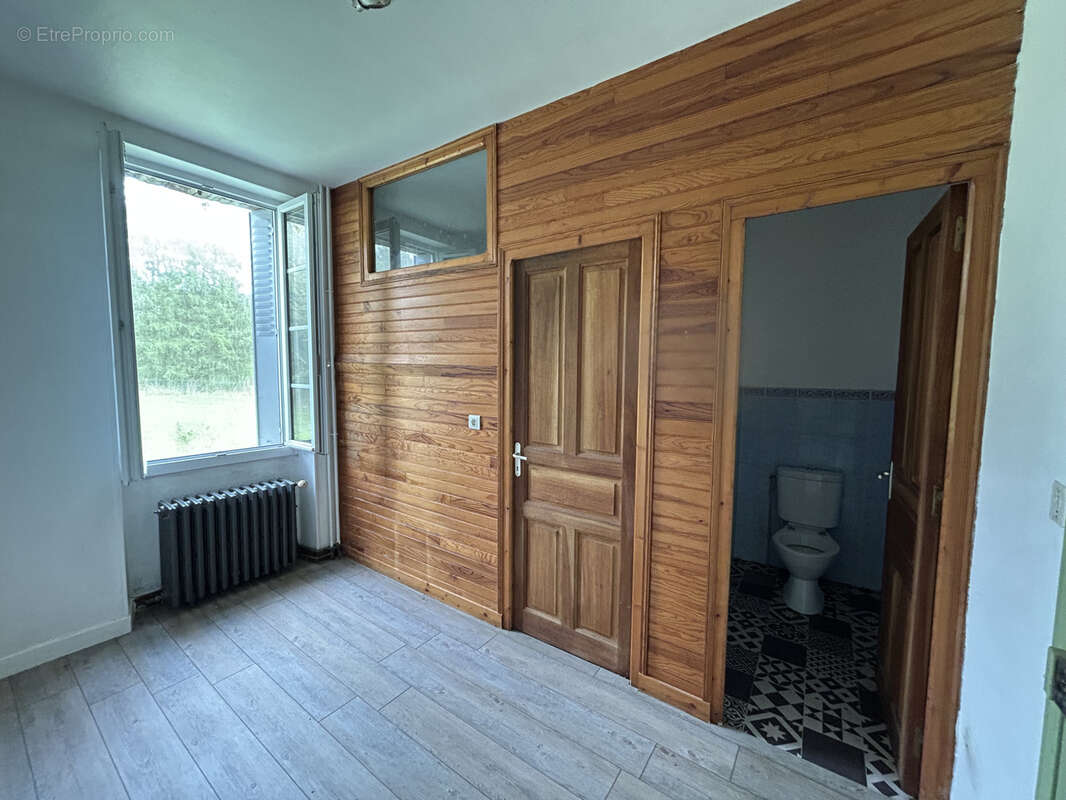 Maison à MOUSTIER-VENTADOUR