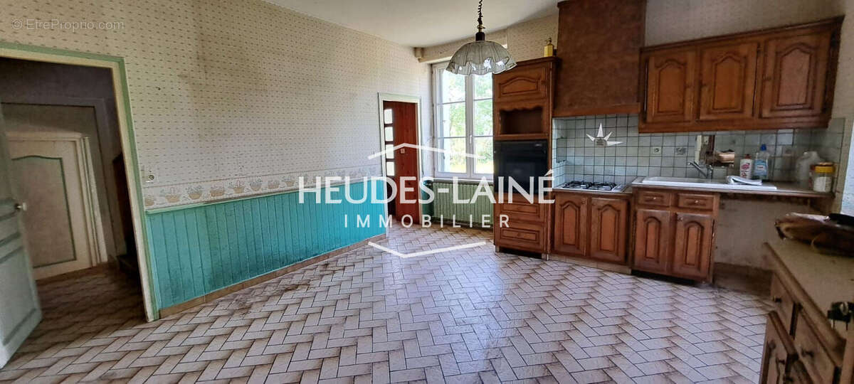 Maison + dépendances - LES LOGES MARCHIS - photo 5