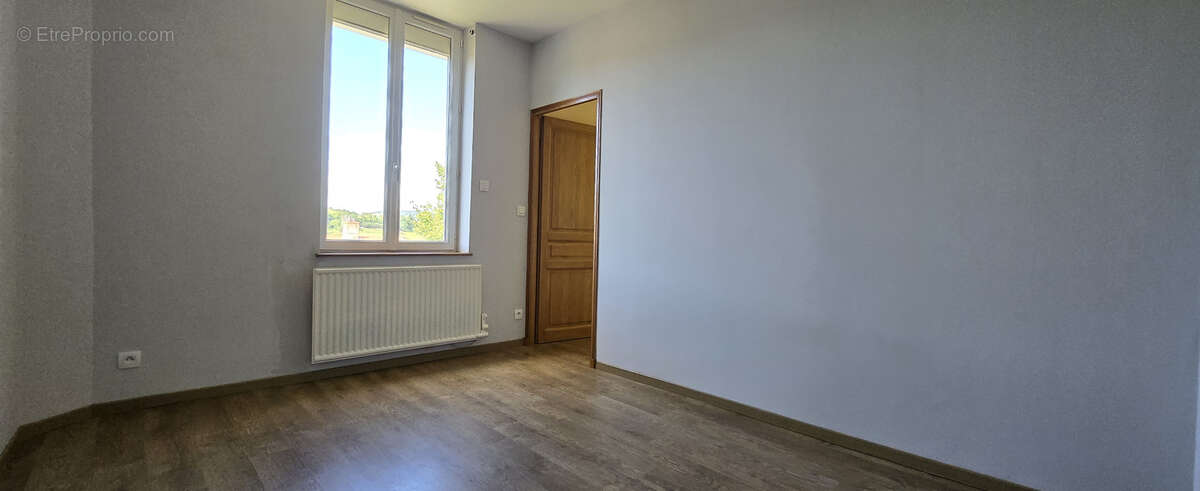 Maison à SAINT-PIERRE-LA-PALUD